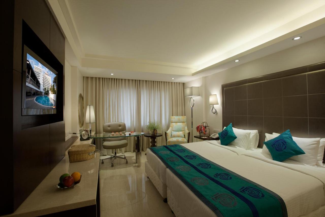 Savera Hotel Chennai Ngoại thất bức ảnh