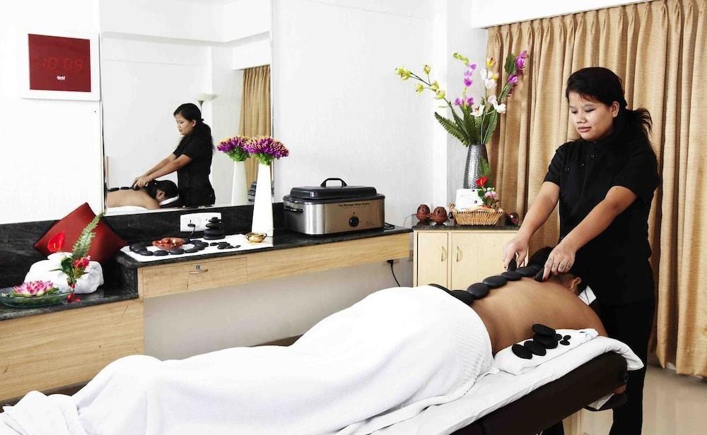 Savera Hotel Chennai Ngoại thất bức ảnh