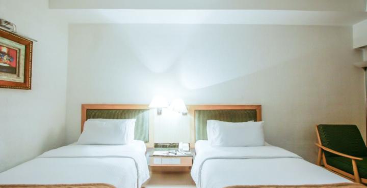 Savera Hotel Chennai Ngoại thất bức ảnh