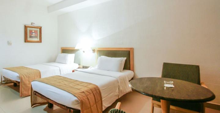 Savera Hotel Chennai Ngoại thất bức ảnh