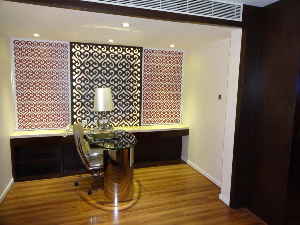 Savera Hotel Chennai Ngoại thất bức ảnh